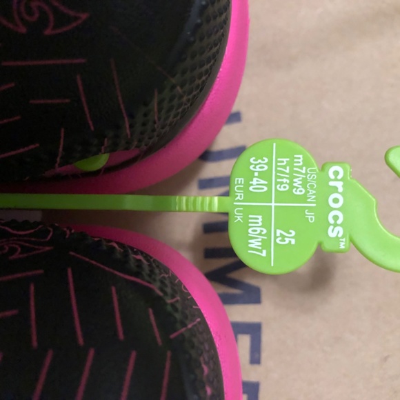 Barbie Crocs Black Pink Platform Size 9 Silver Glitter Strap New With Tags - Picture 7 of 7